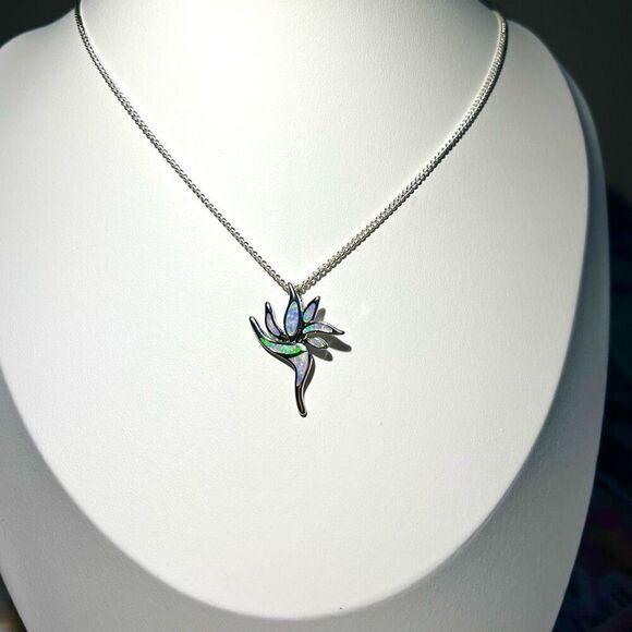 AYD Beautiful White Opal torch Pendant - Picture 2 of 13